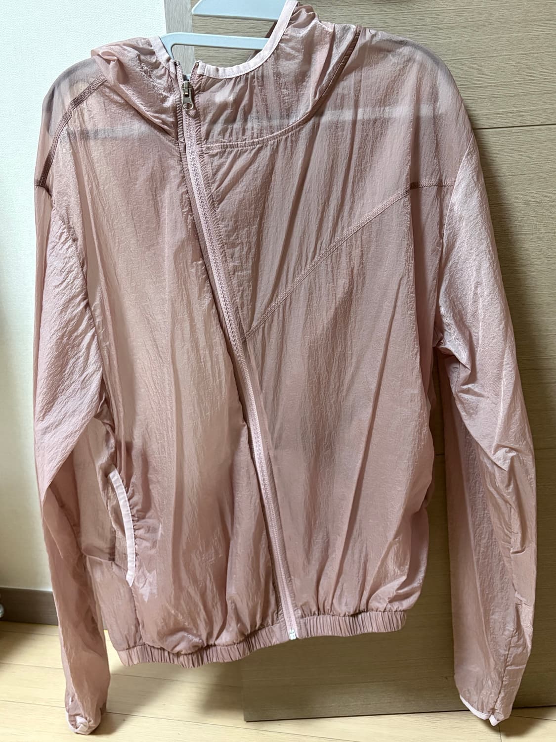 키이라 시스루 사선 바람막이 핑크 상품이미지3