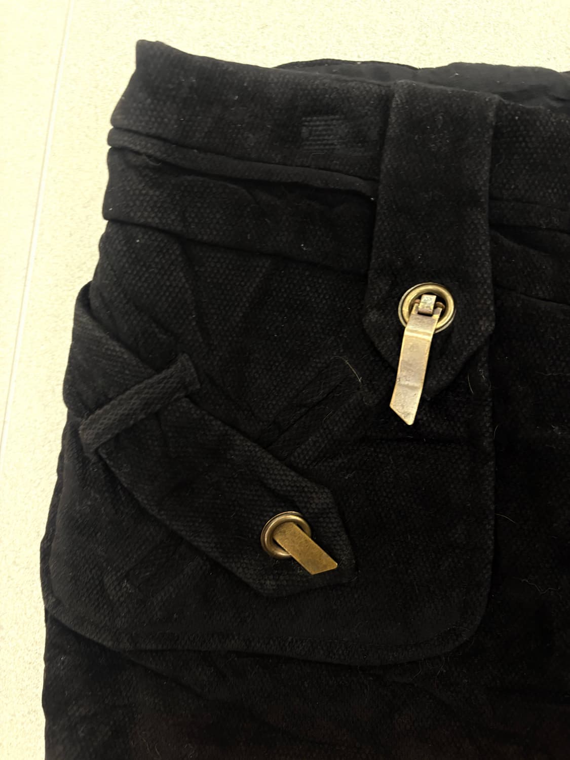 블랙 벨벳 버클 숏츠 상품이미지3