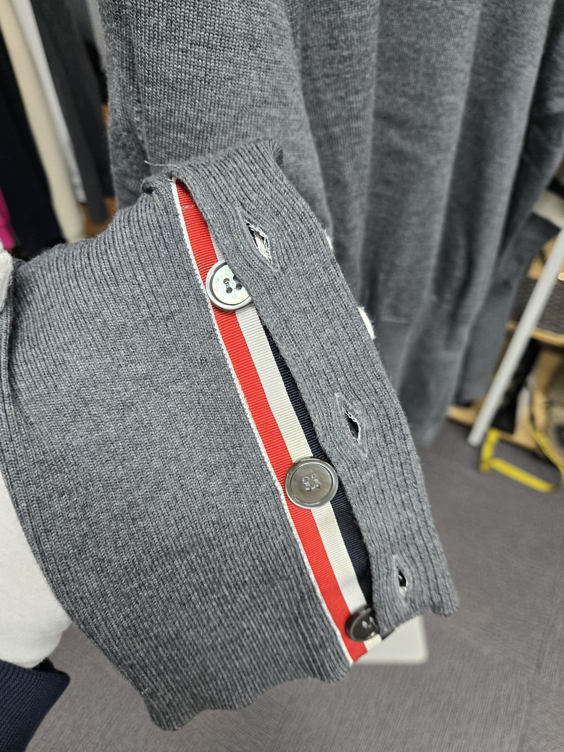 [A급컨디션]톰브라운 밀라노 니트 5사이즈 상품이미지4