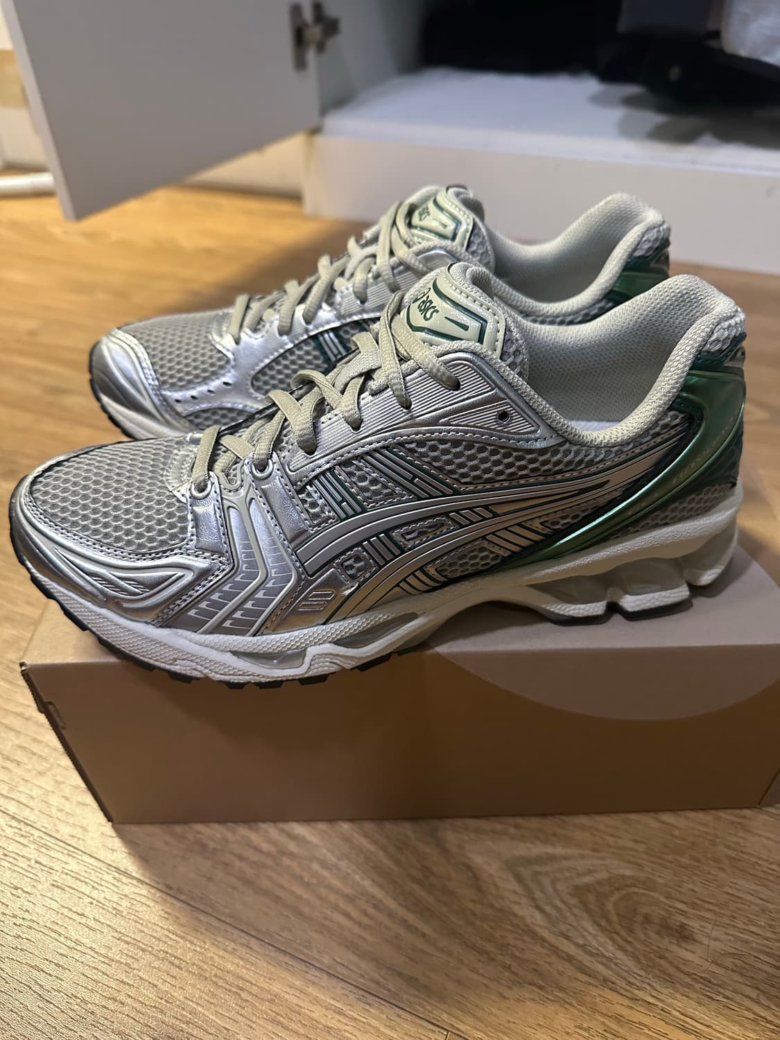 아식스 젤카야노14 dried Leaf green/pure silver 상품이미지2