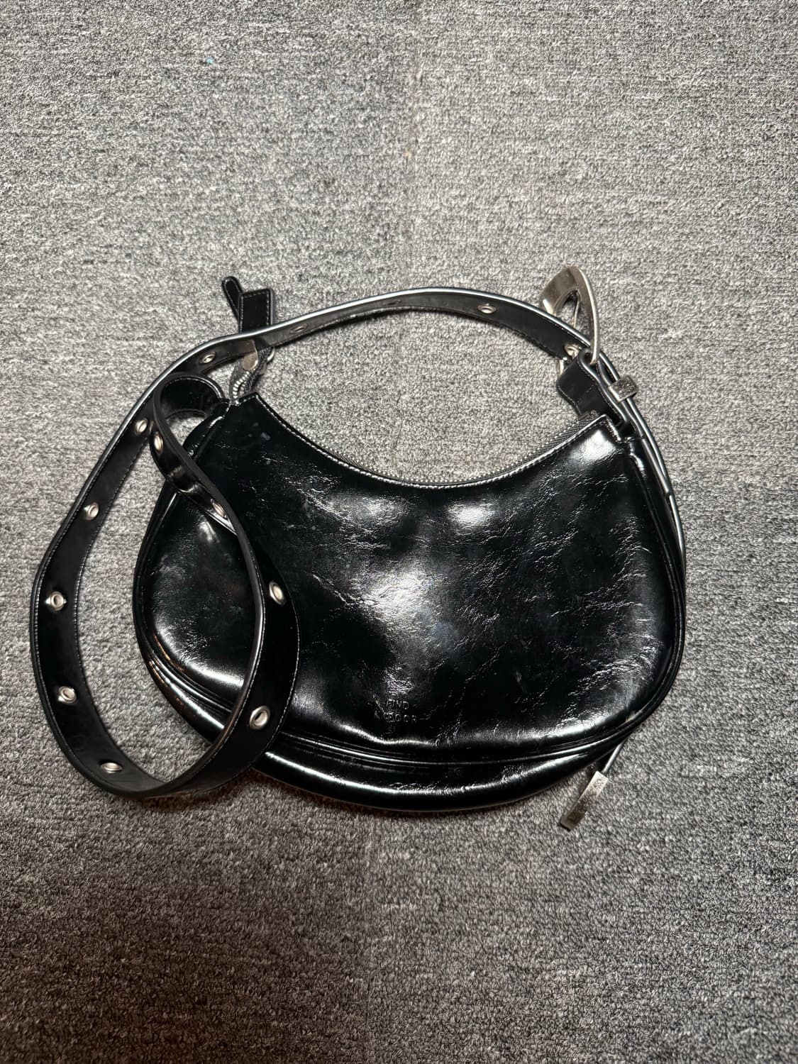 파인드카푸어 벨티백 25 크링클드 / 블랙 상품이미지1