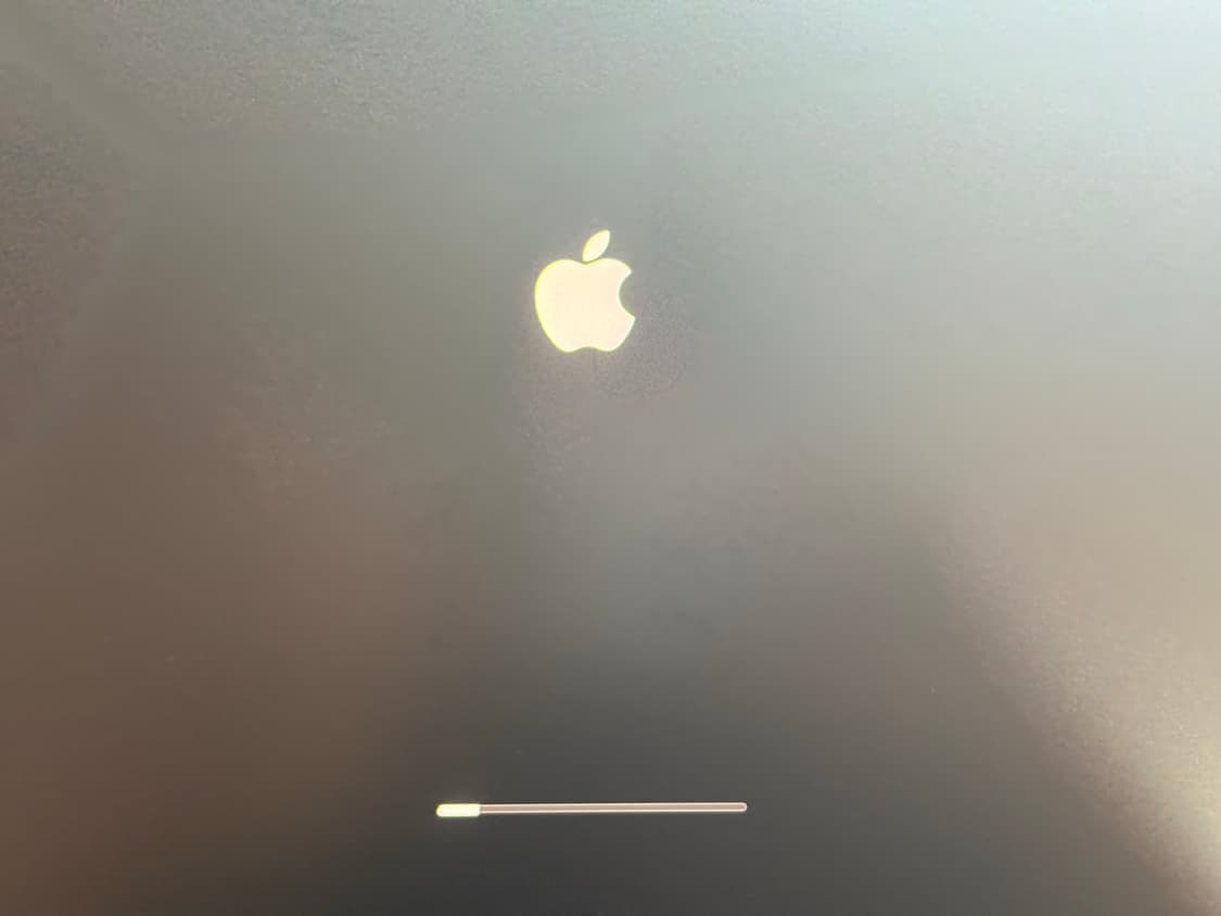 애플 맥북 14 M4 pro 상품이미지3