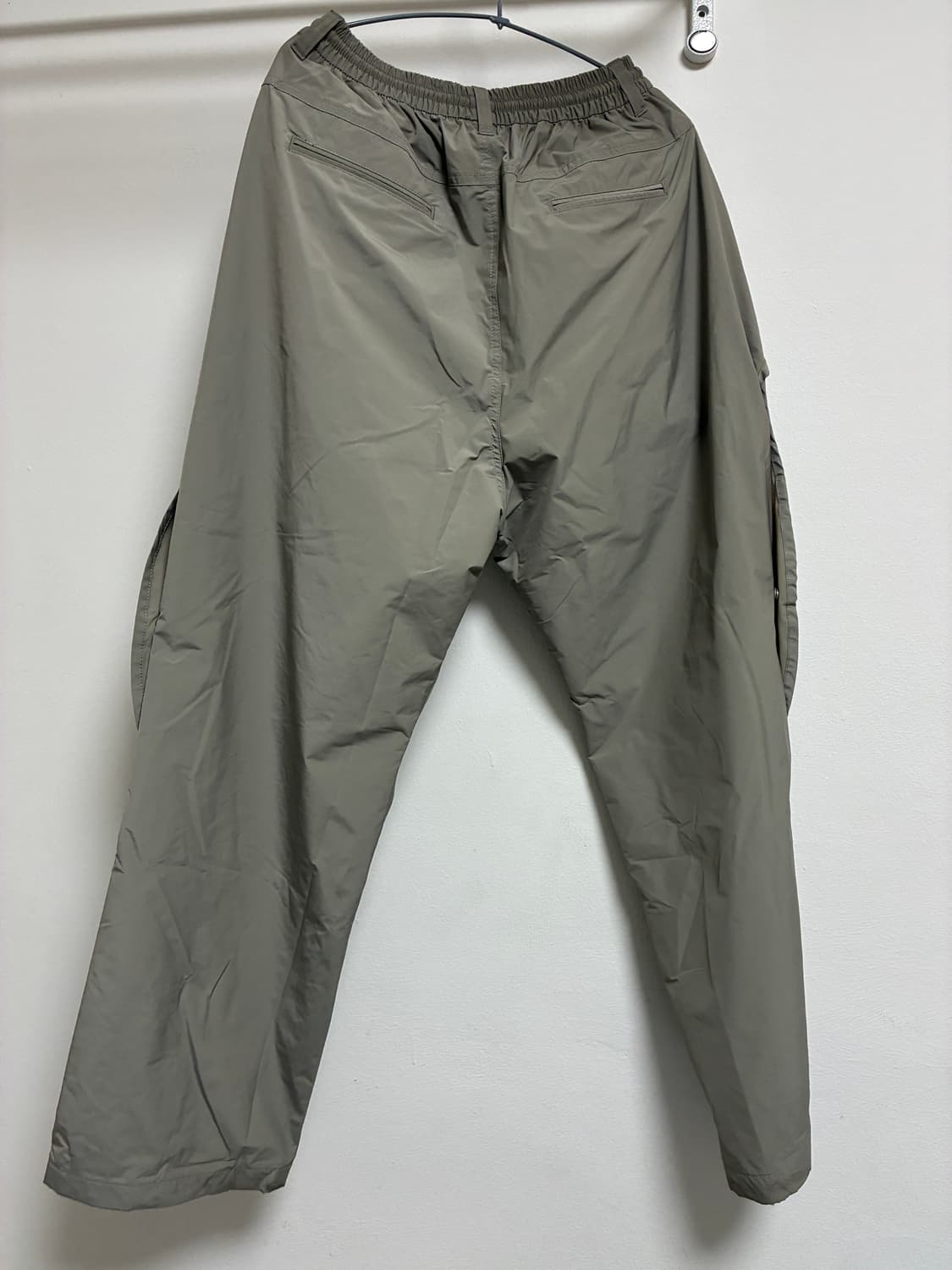 산산기어25ss 웨이브팬츠 그린그레이 1사이즈 상품이미지4