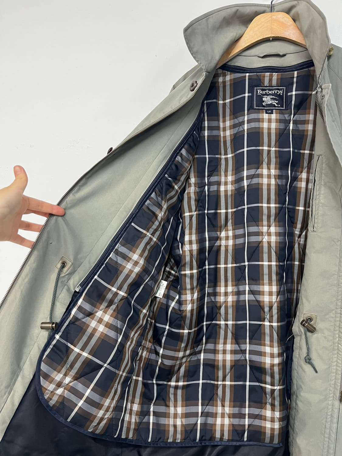 버버리 사파리 자켓 상품이미지8