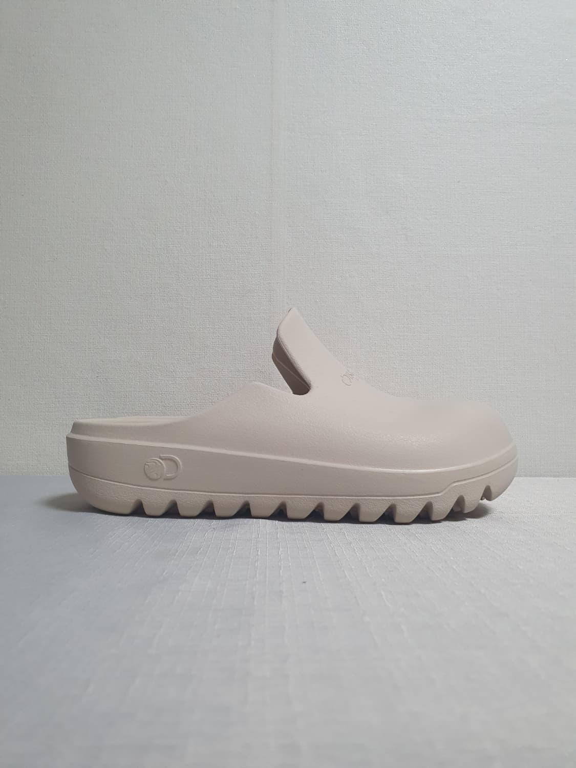 디스커버리 텐션 뮬 베이지 블로퍼 230mm 상품이미지5