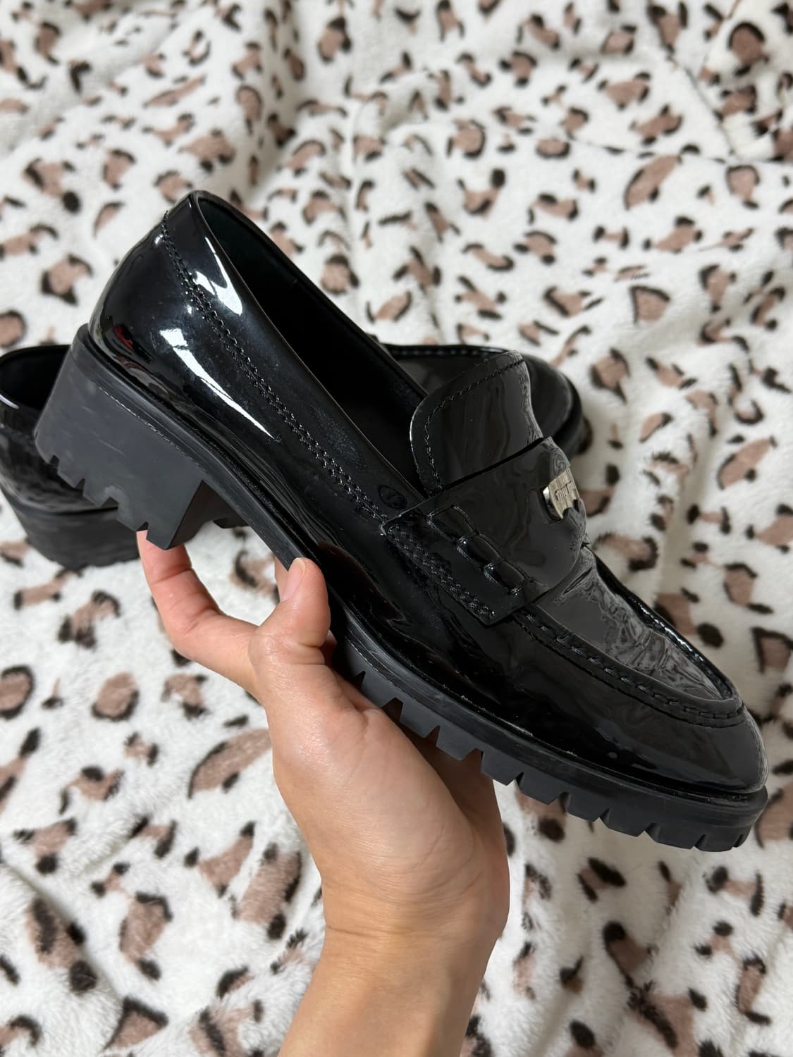 [정품] 미우미우 에나멜 로퍼 37 상품이미지3