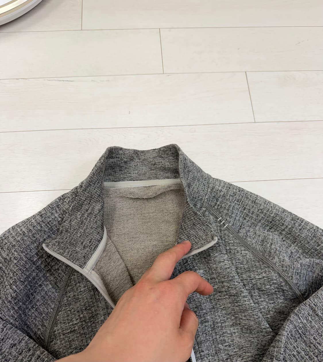 룰루레몬 자켓 M 사이즈  공홈가격 267,000원  말도안되는 가격에  상품이미지3