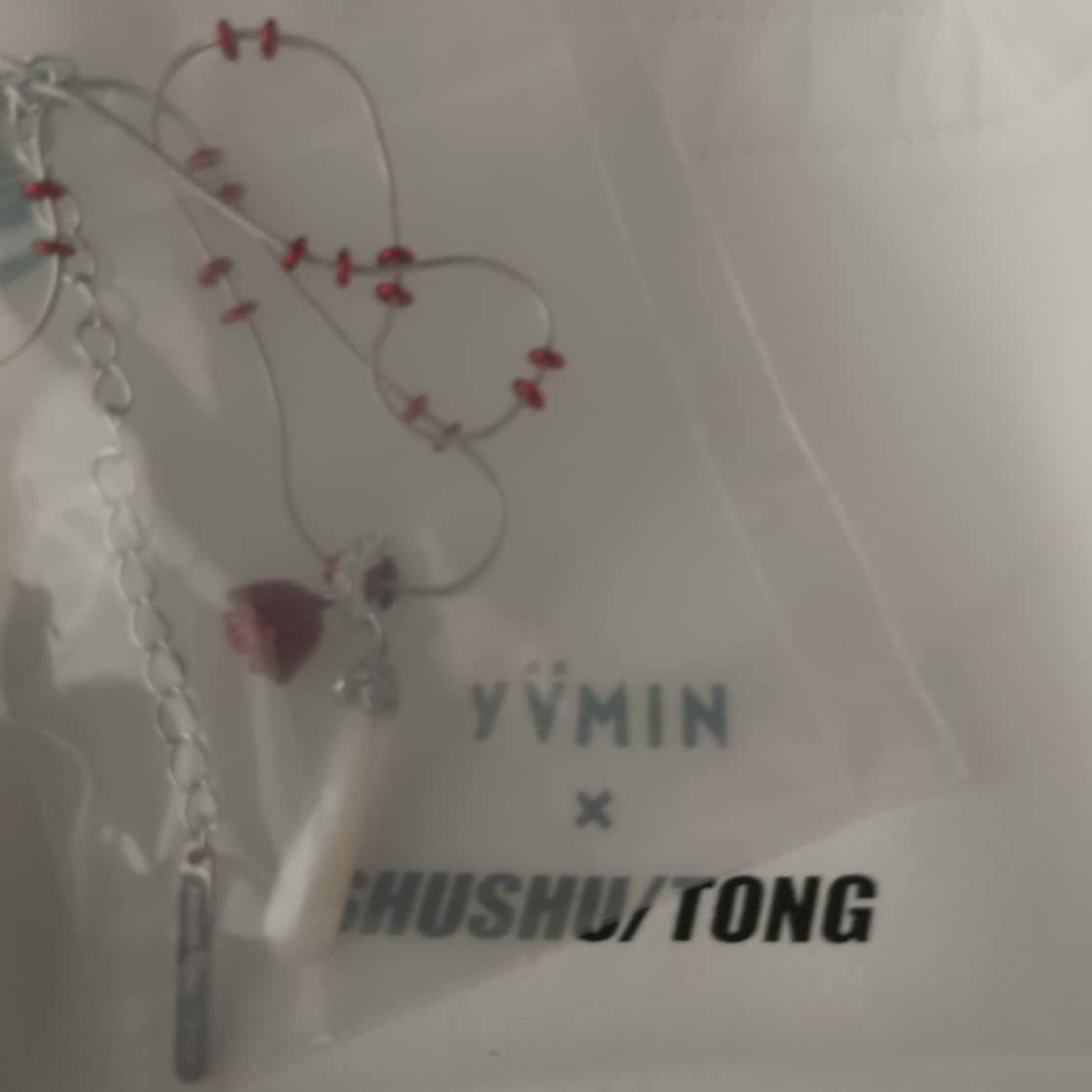 슈슈통 SHUSHU/TONG x yVMIN 로즈 펄 목걸이(아이유 착용) 상품이미지3