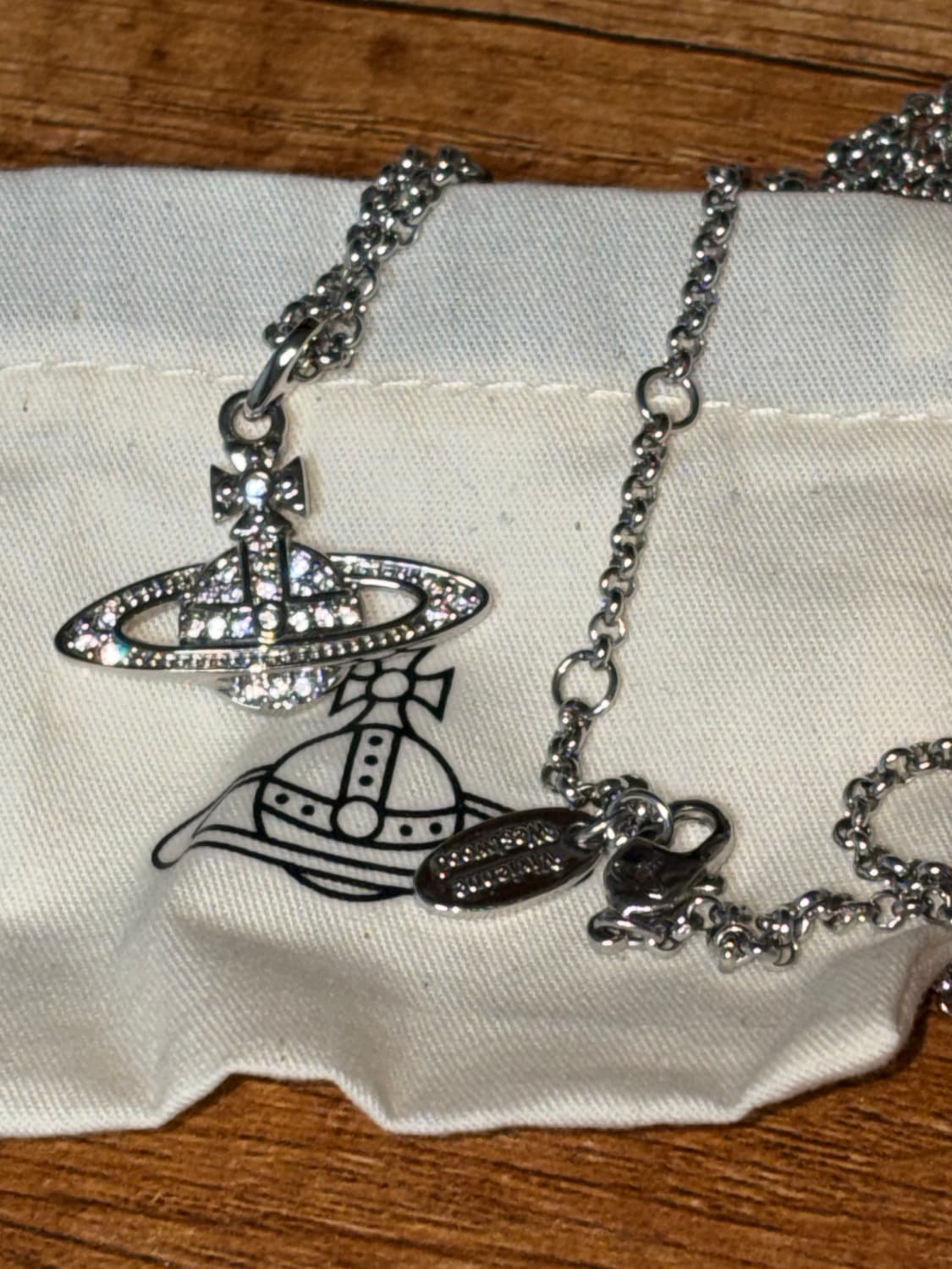 (풀박, 크림구매) 비비안 웨스트우드 미니 바스 릴리프 펜던트 실버 상품이미지4