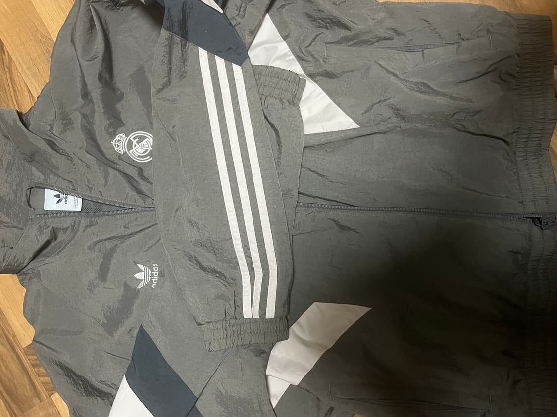 아디다스 레알 마드리드 트랙탑 상품이미지2