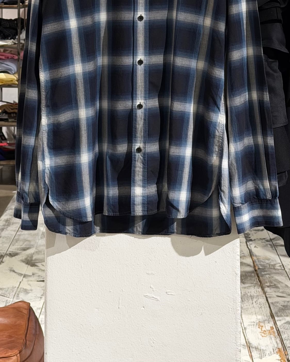 생로랑 블루 블랙 타탄 체크 셔츠 상품이미지5