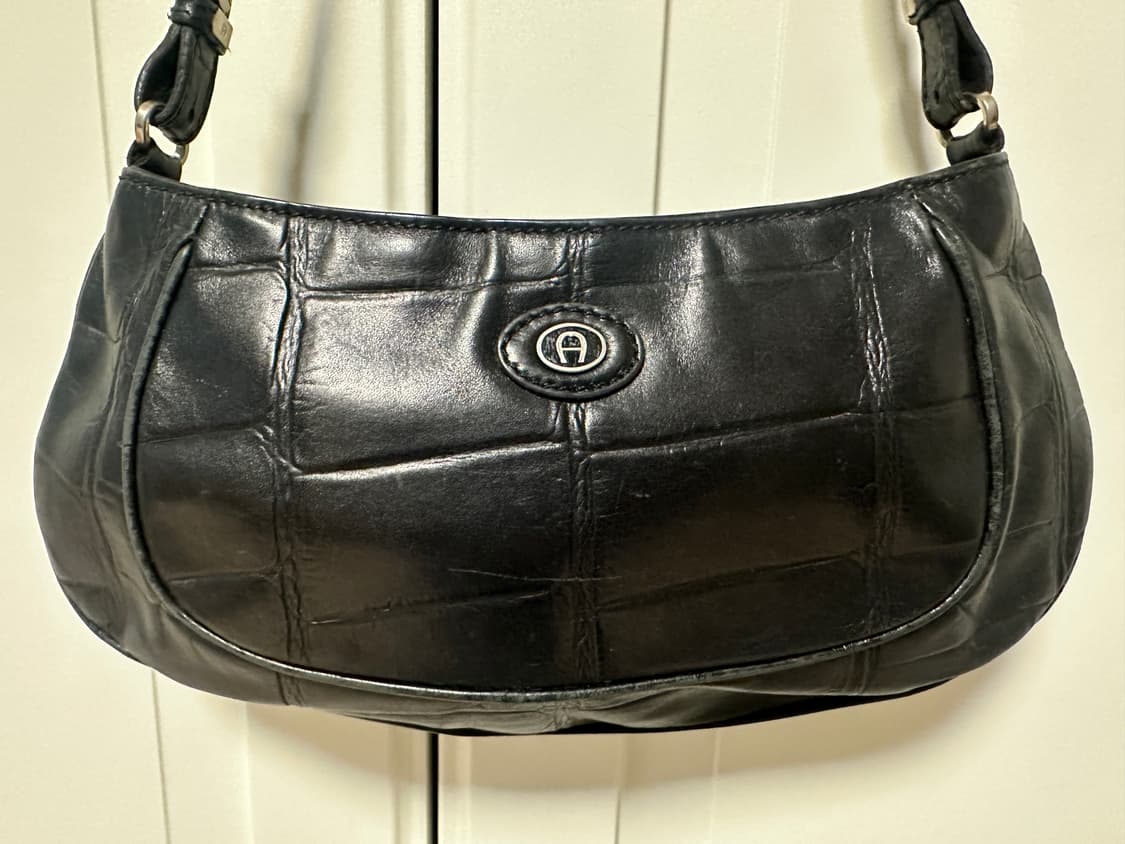 아이그너 블랙 가죽 숄더백 상품이미지3