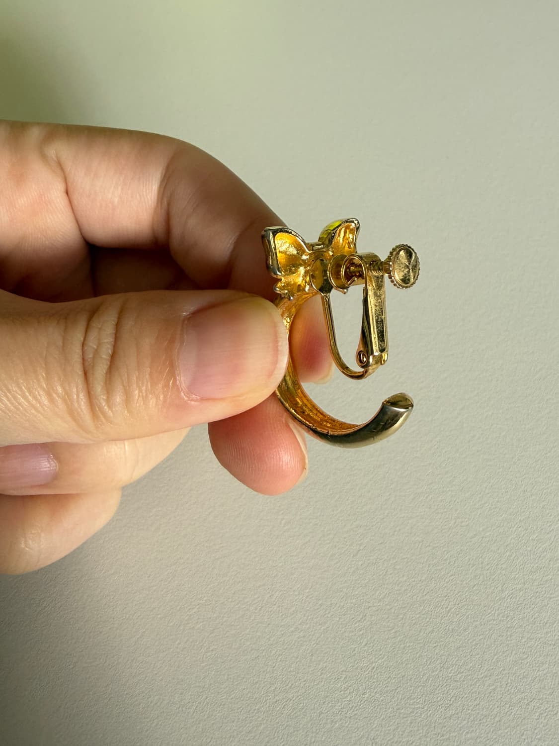 moschino 리본 로고 링 귀걸이 (스크류 귀찌) 상품이미지9