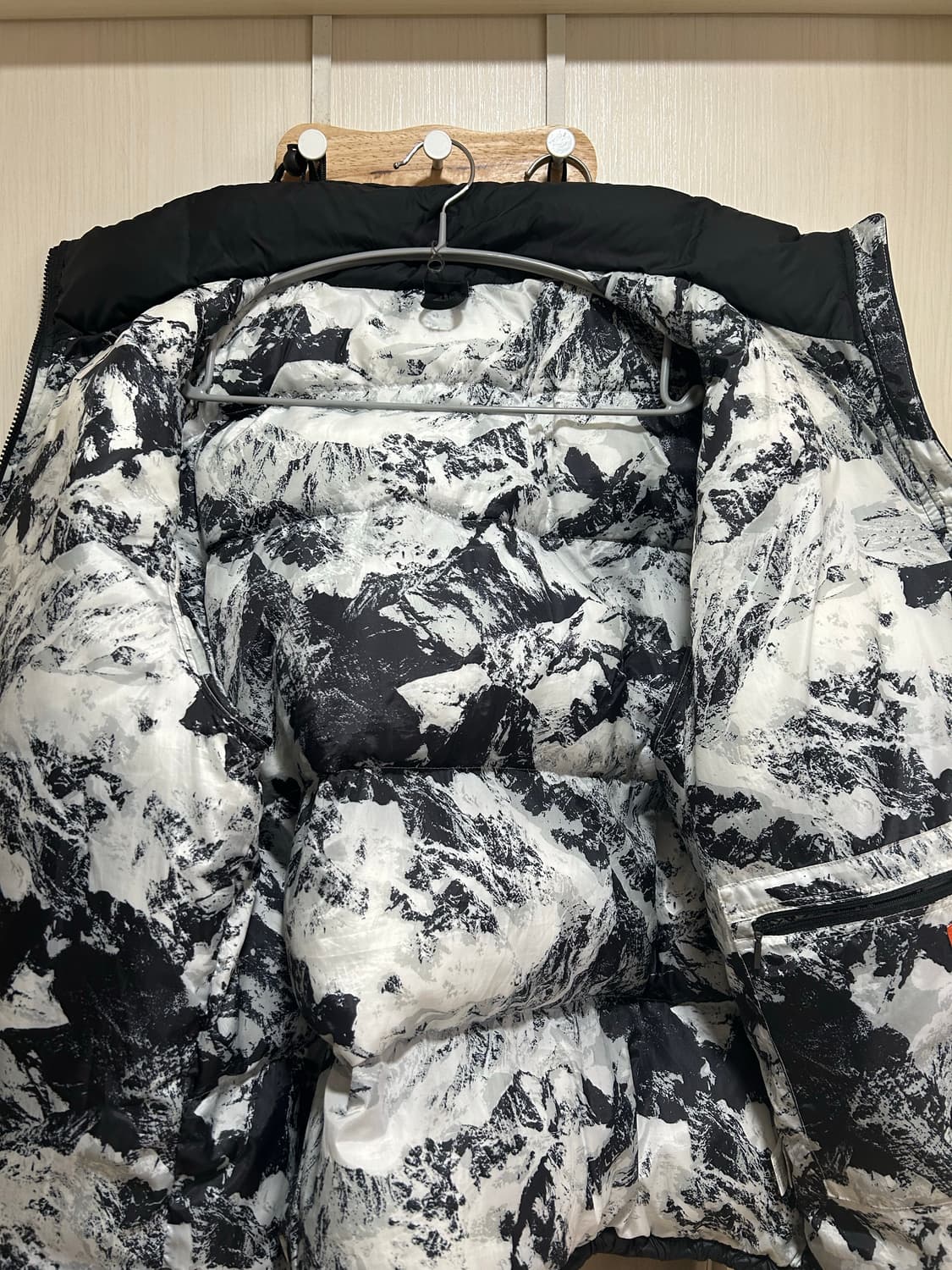 노스페이스 온 볼 자켓 리얼 블랙 상품이미지3