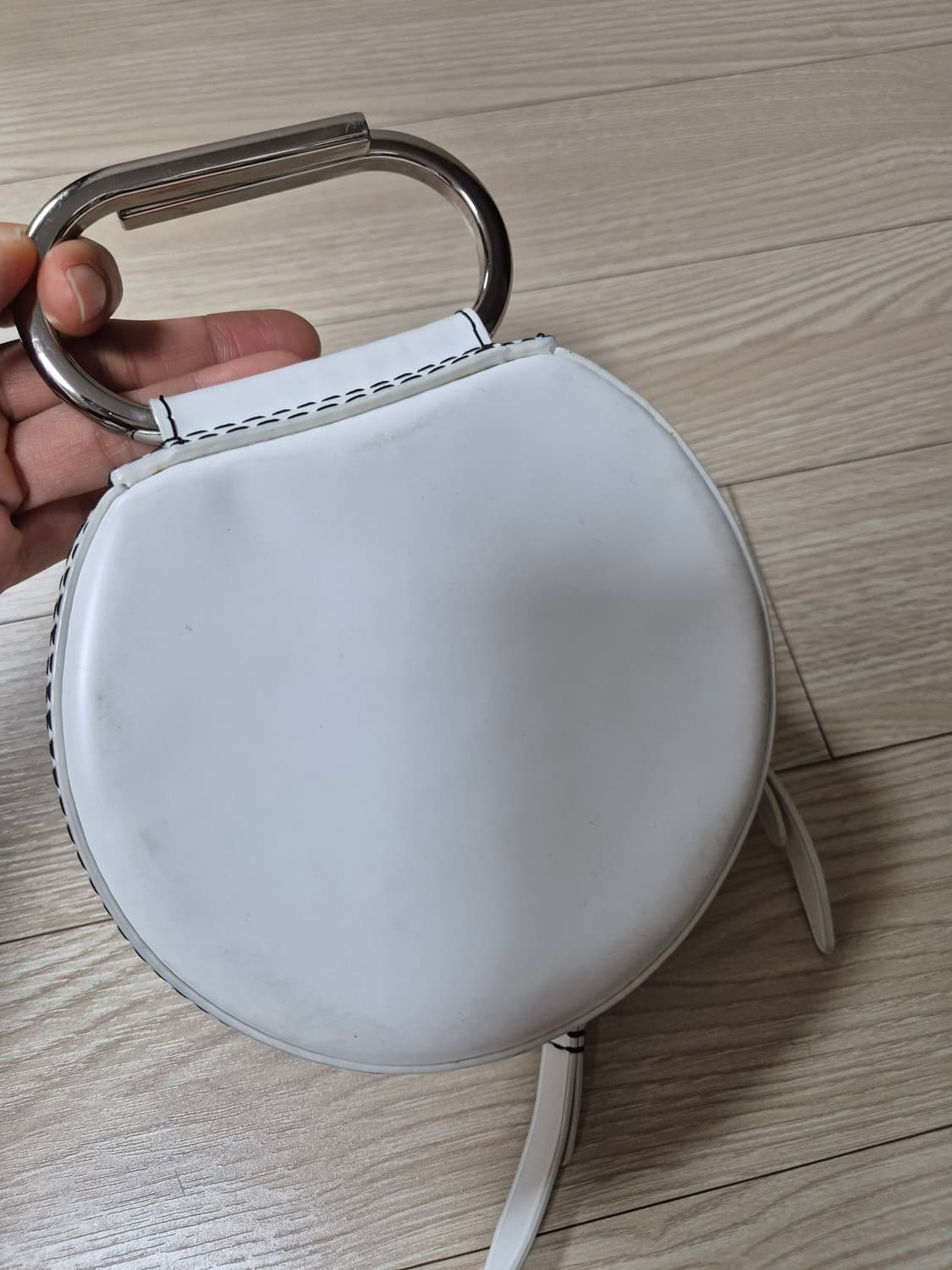 3.1 Philip Lim 필립 림 원형 손잡이가방 토트백 상품이미지5