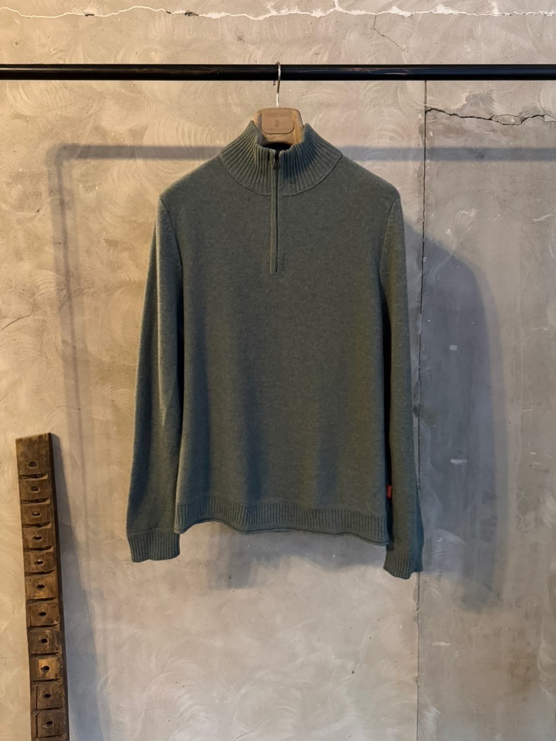 휴고보스 오렌지라벨 램스울 짚업니트 상품이미지6