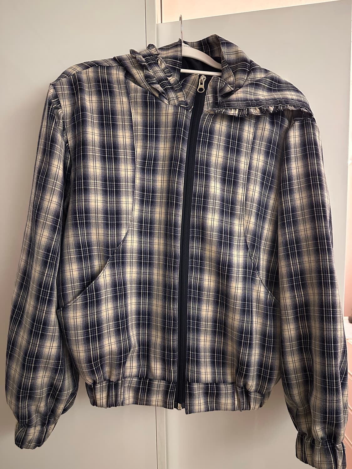 여성 자켓 CHECK FRILL HOOD JUMPER  상품이미지1