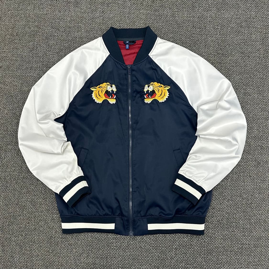 H&M 타이거 자수 빈티지 스카잔 XL 상품이미지2