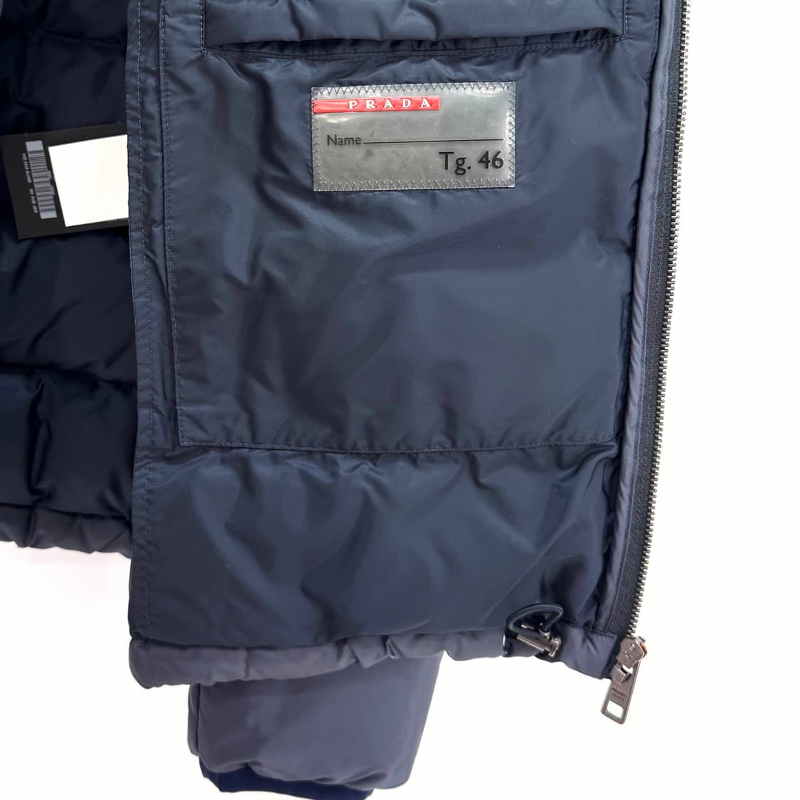 [46사이즈] 프라다 삼각로고 패딩 후드 자켓 (SGH719) 상품이미지8