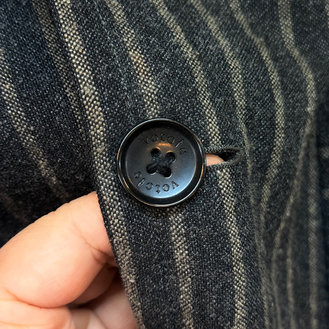 VOTOLO 챠콜 그레이 울 온방 블레이저 상품이미지4