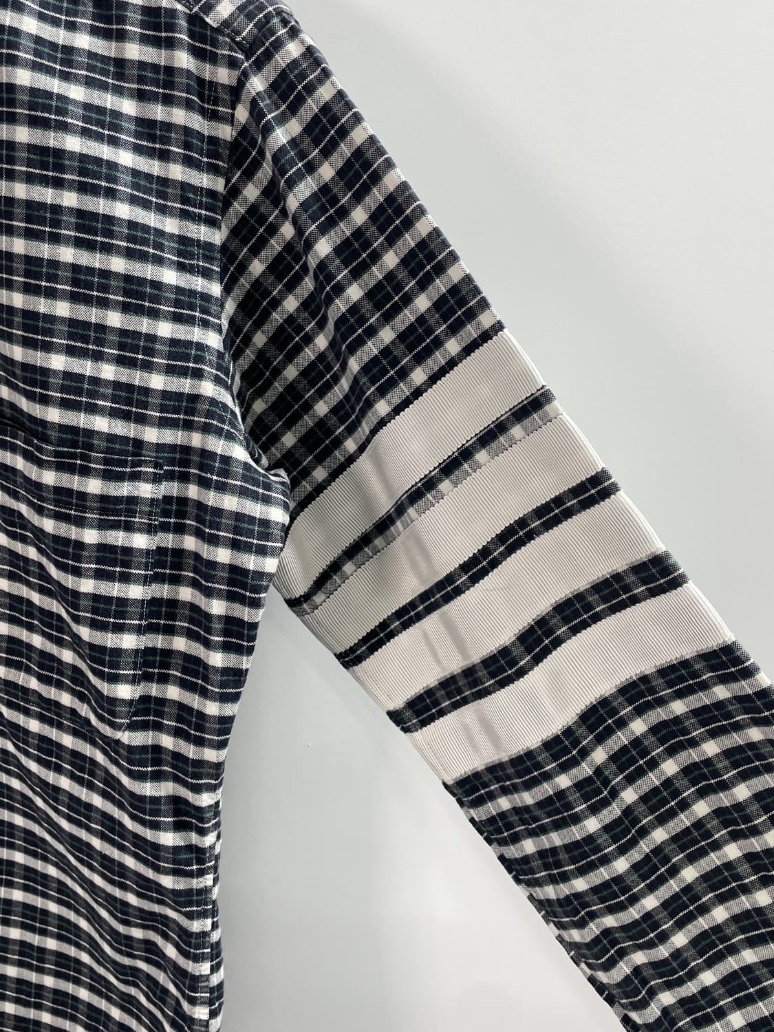 톰브라운 완장 옥스포드 체크 셔츠 (on.217) 상품이미지4