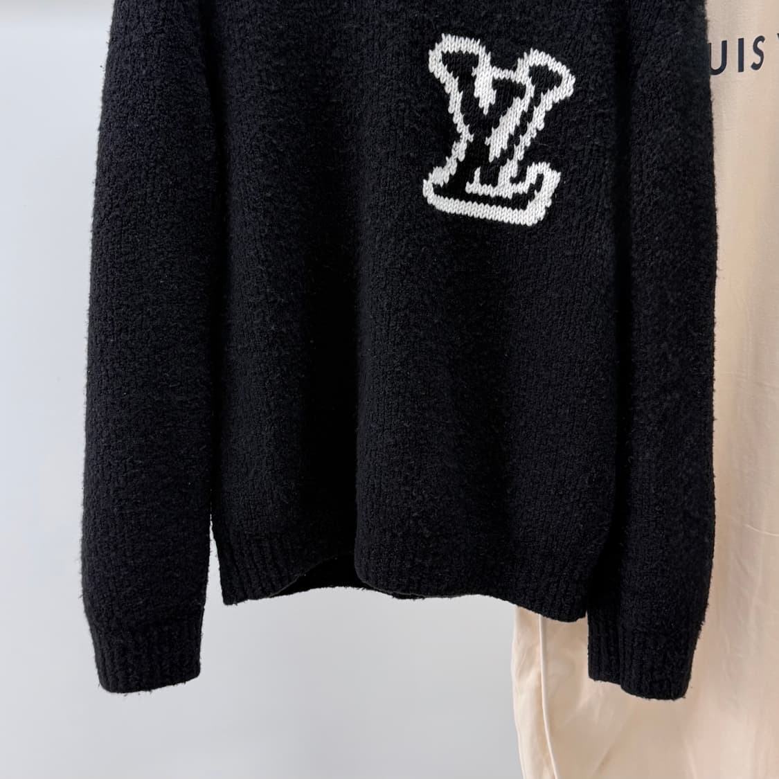 [S+급/L] 루이비통 LV 인타르시아 크루넥 니트 블랙 상품이미지4