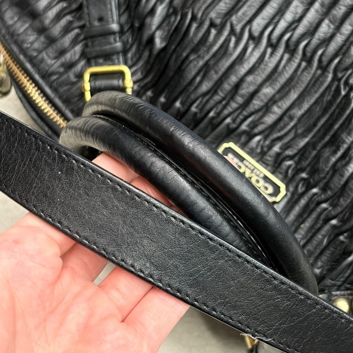 COACH 메디슨 게더드 레더 소피아 사첼백 상품이미지3