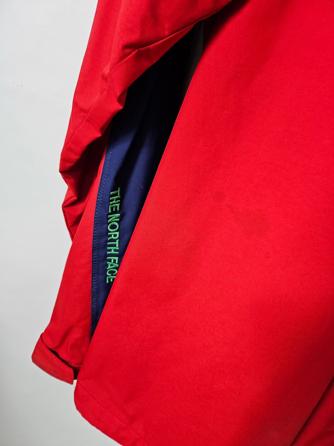 노스페이스 바람막이 (남성용 95사이즈) 상품이미지6