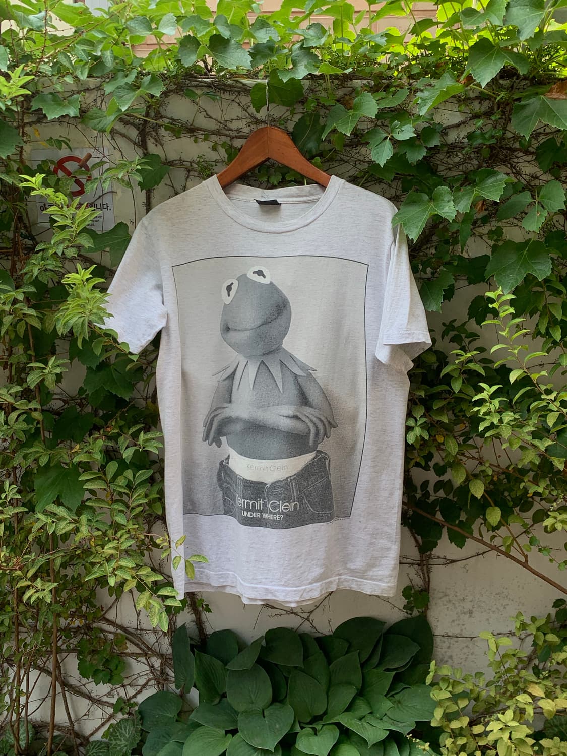 90s Kermit Clein 커밋 더 프로그 캘빈클라인 패러디 티셔츠 상품이미지1