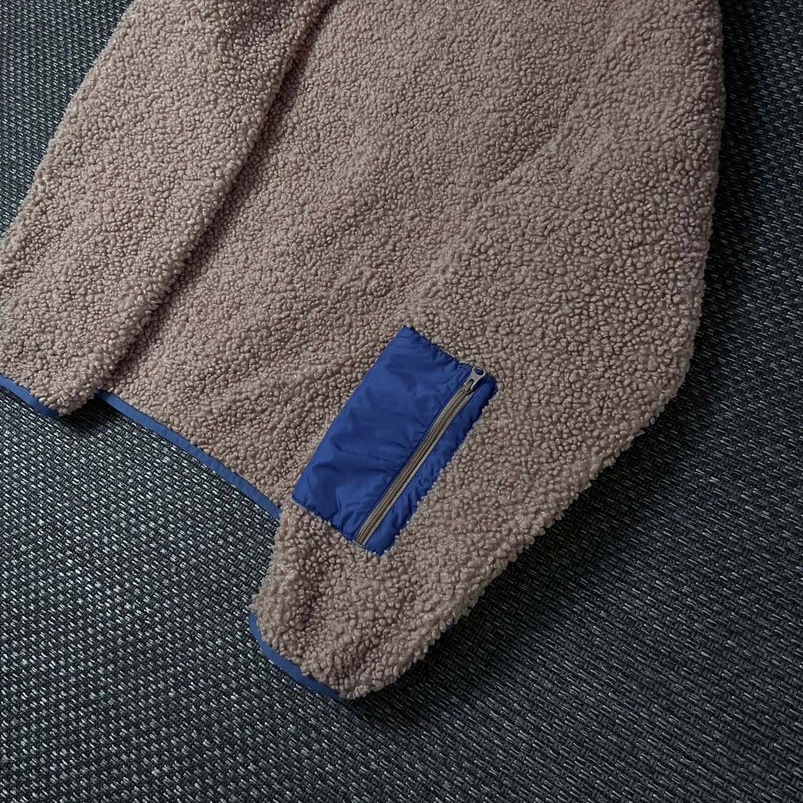 키르시 베이지 블루포켓 뽀글이 플리스 후드집업 1  상품이미지7