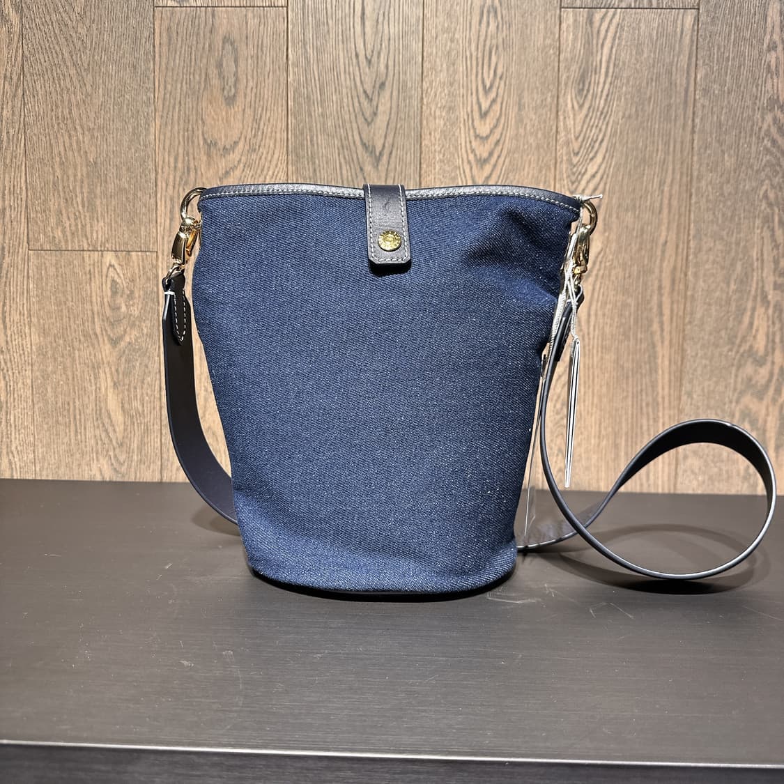 휘 드 베르누이 여성 데님 버킷백 80% 상품이미지1