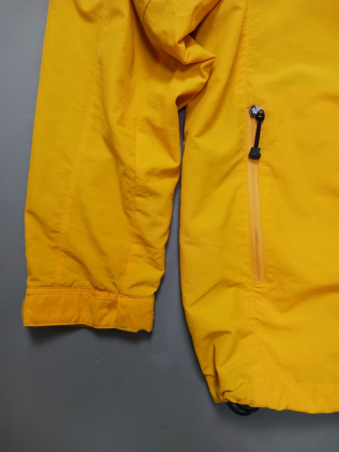 [105] 아디다스 바람막이 푸라 후드 탈부착 자켓 상품이미지4