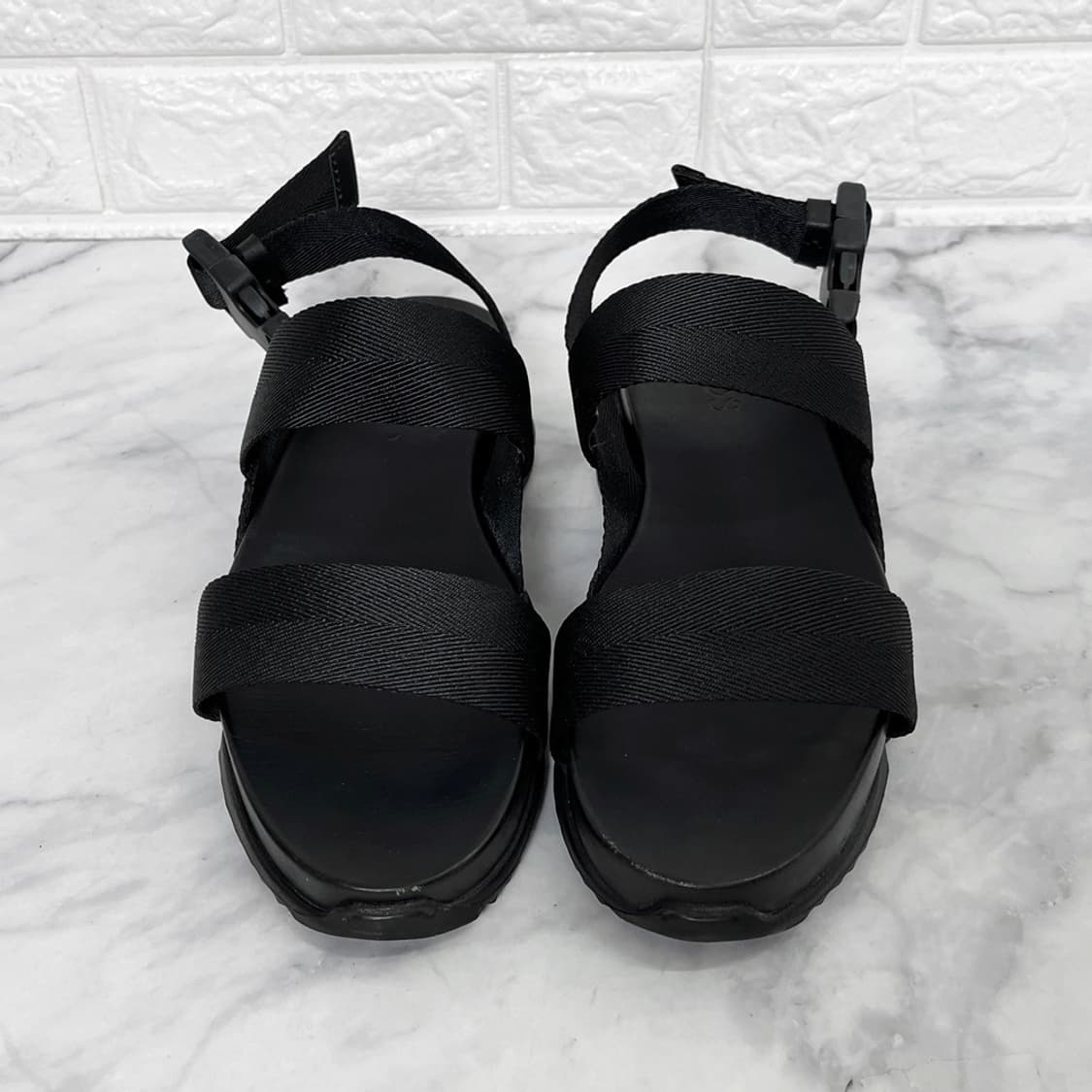 COS 코스 Chunky Sole Strap Sandals 43 상품이미지2