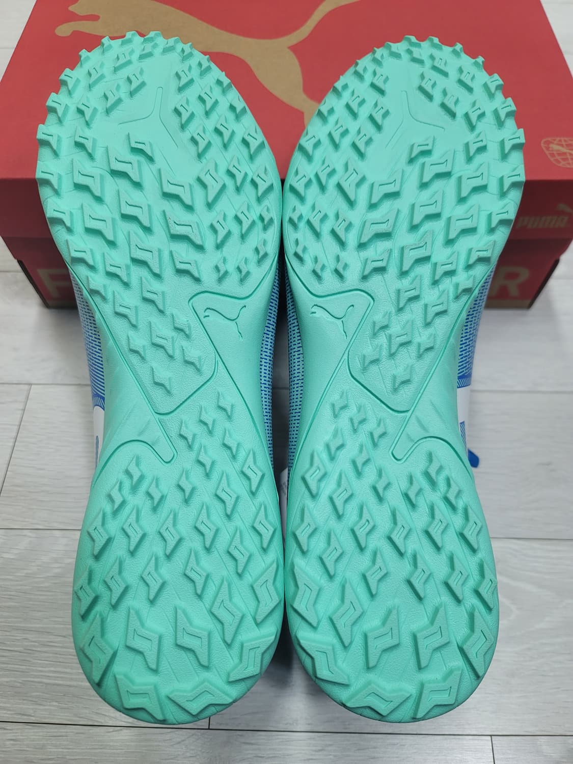 (290)푸마 풋살화 퓨처 7 플레이 TT[대전 직거래도 가능] 상품이미지8