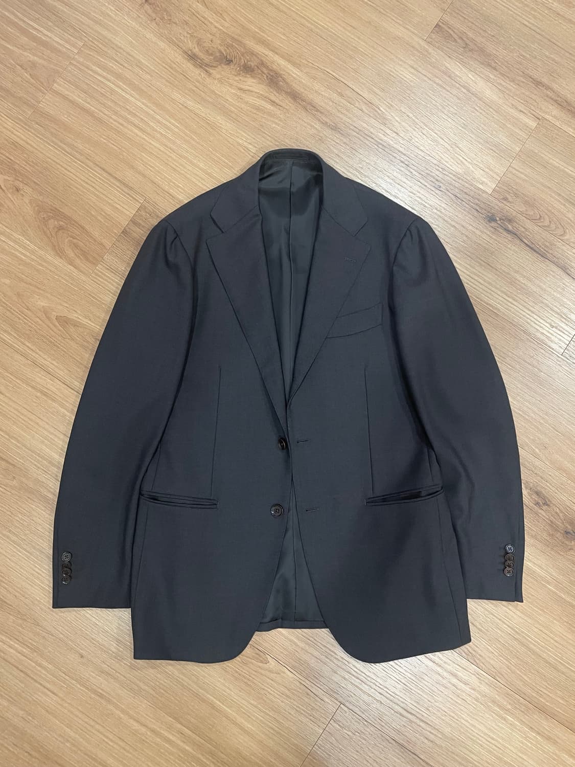 안드레아서울 링자켓 캄트위스트 수트, 브라운 상품이미지4