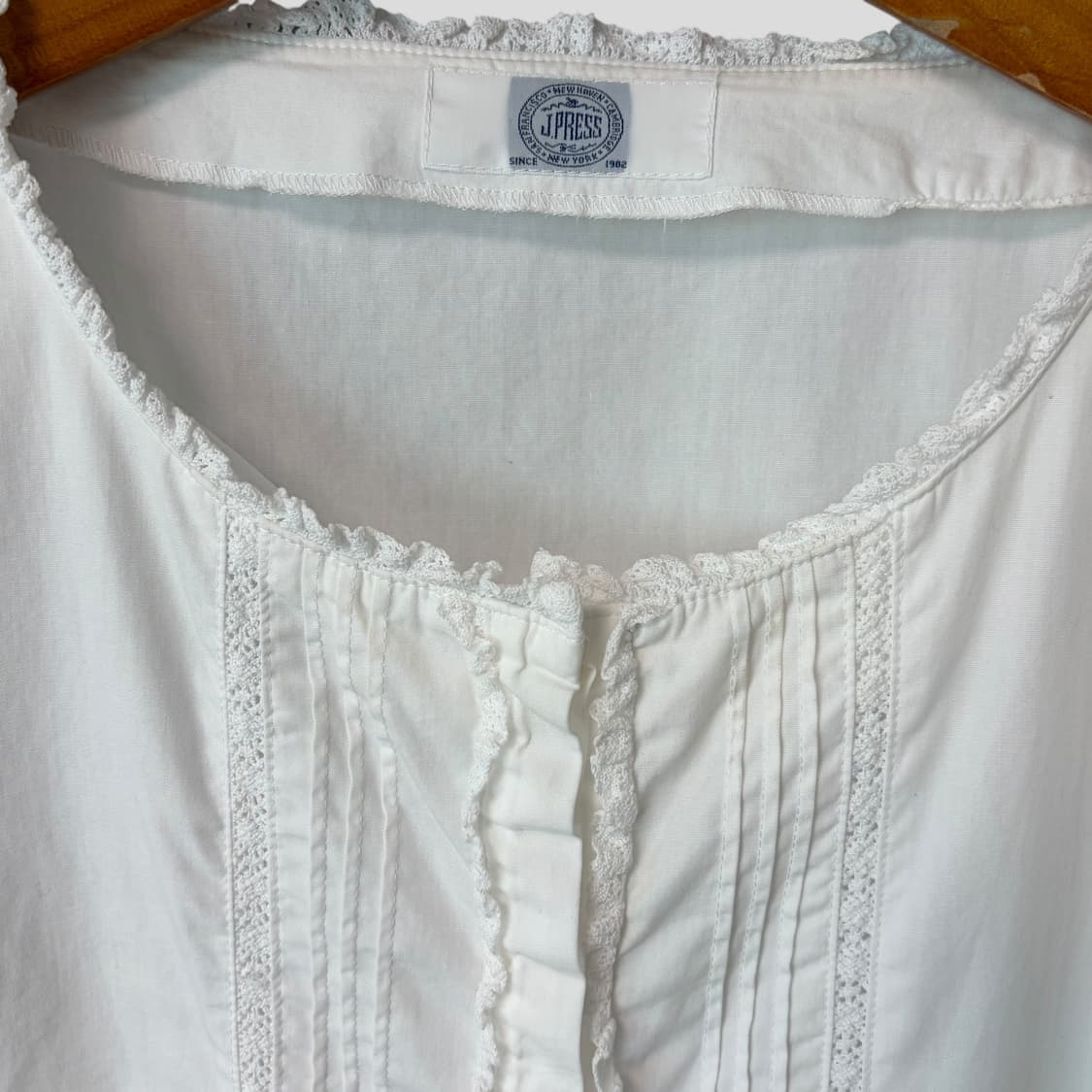 (여성S)J.PRESS 제이프레스 레이스 프릴 7부 블라우스  상품이미지2