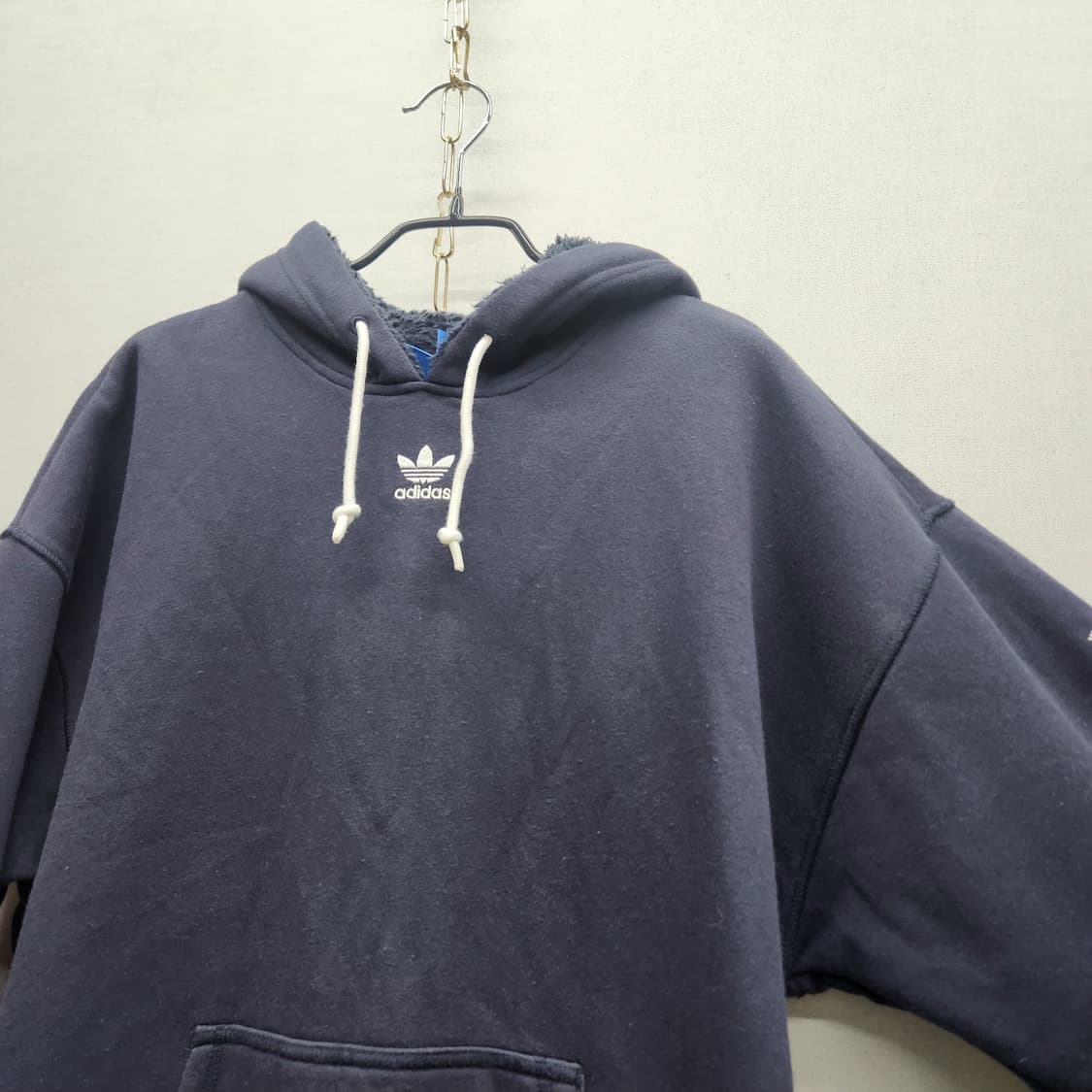 아디다스 센터로고 백 스펠로고 후드티 L 상품이미지3