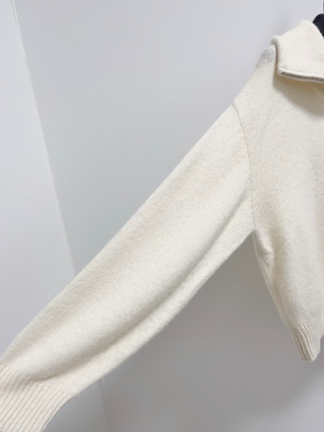 앤아더스토리즈 하프집업 니트 상품이미지4