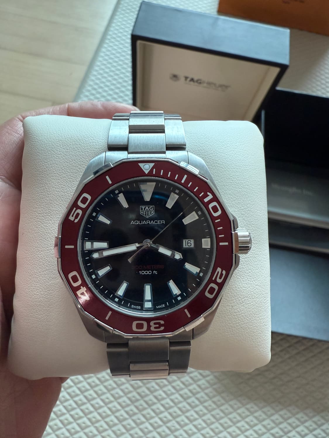 태그호이어 아쿠아레이서 쿼츠 버건디 상품이미지2