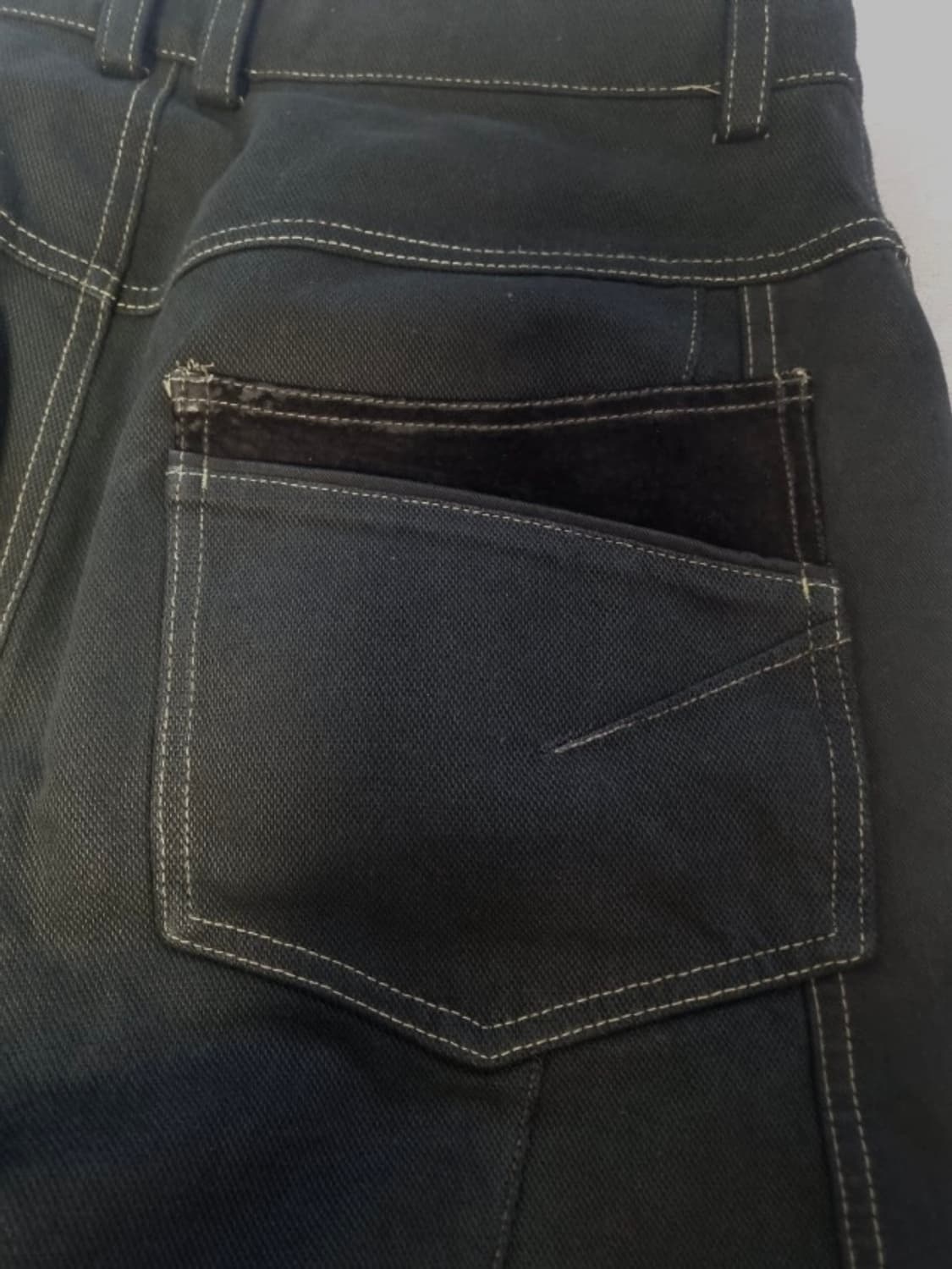 xlim ep.6 04 트라우저 이번주까지 24에 판매 상품이미지3