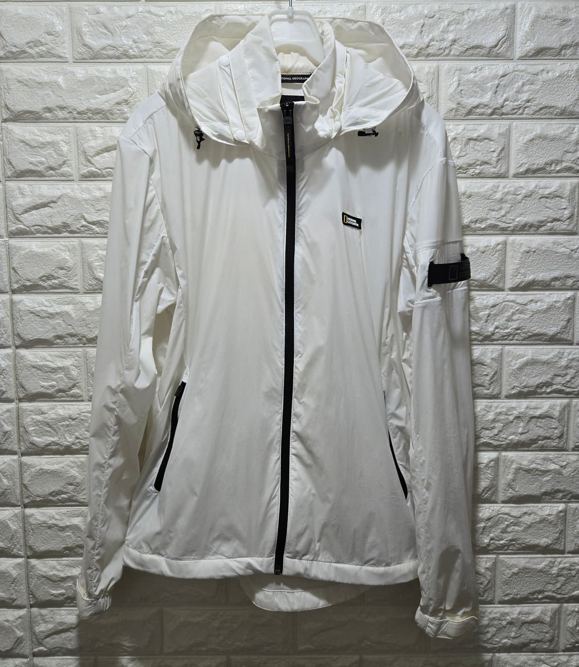 내셔널지오그래픽 패커블 경량 바람막이 자켓 95 상품이미지2
