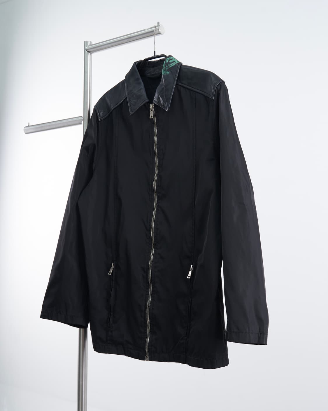 Prada 나일론 레더 트리밍 드리즐러 자켓 상품이미지3