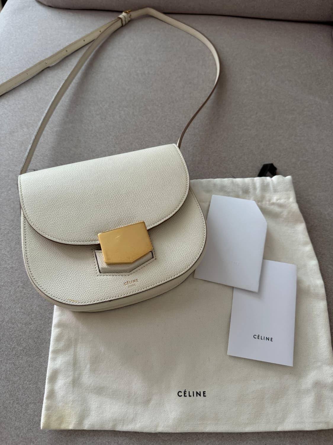 셀린느 트로터백 상품이미지1