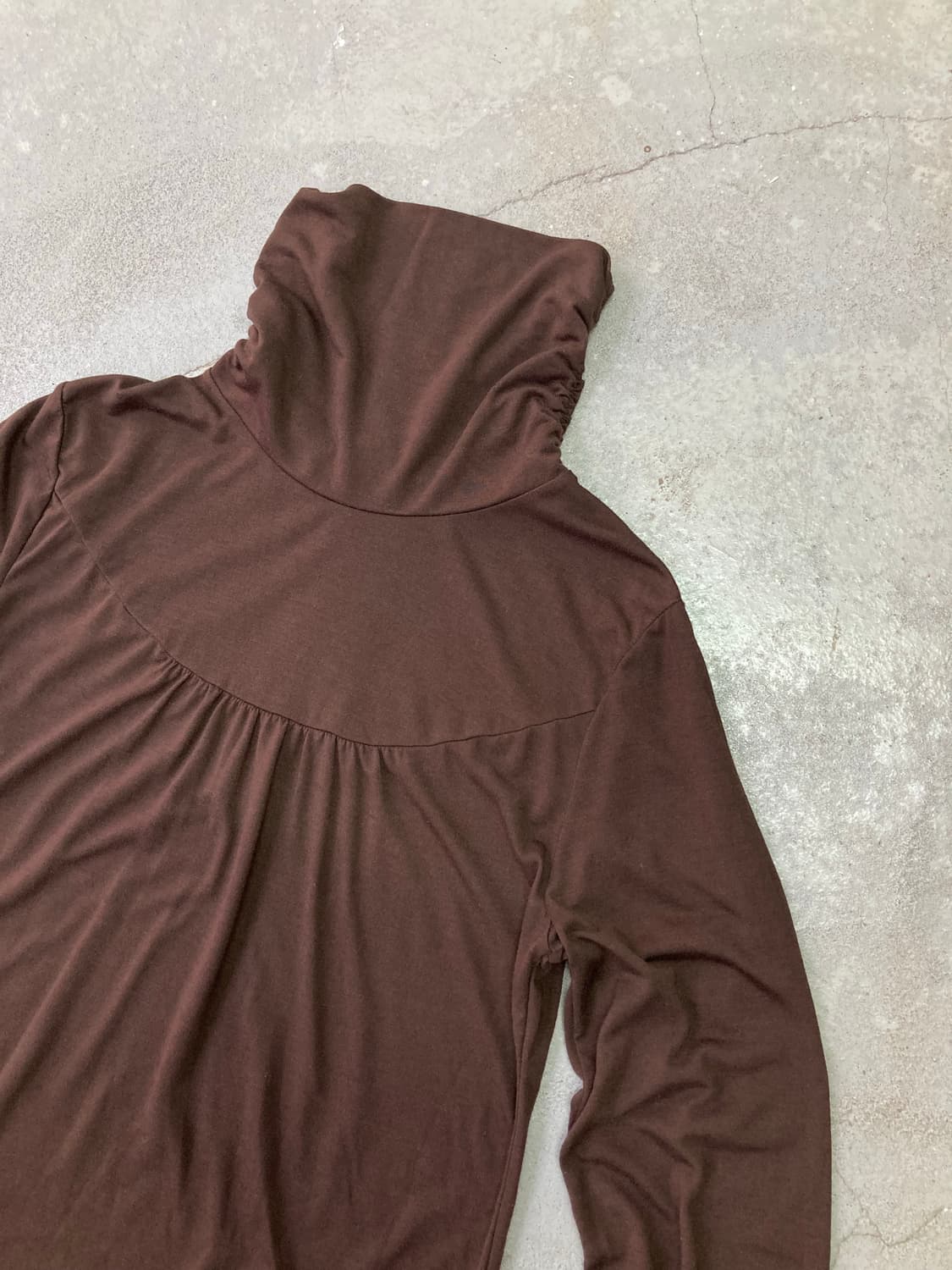 brown shirred lace turtleneck top 상품이미지4