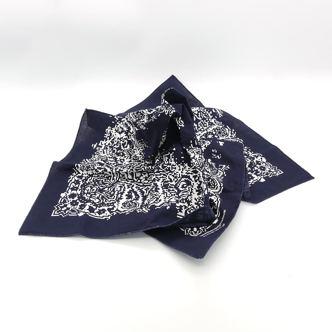 타카히로미야시타 솔로이스트 시그니처 마스크& 페이즐리 픽셀 반다나 상품이미지4