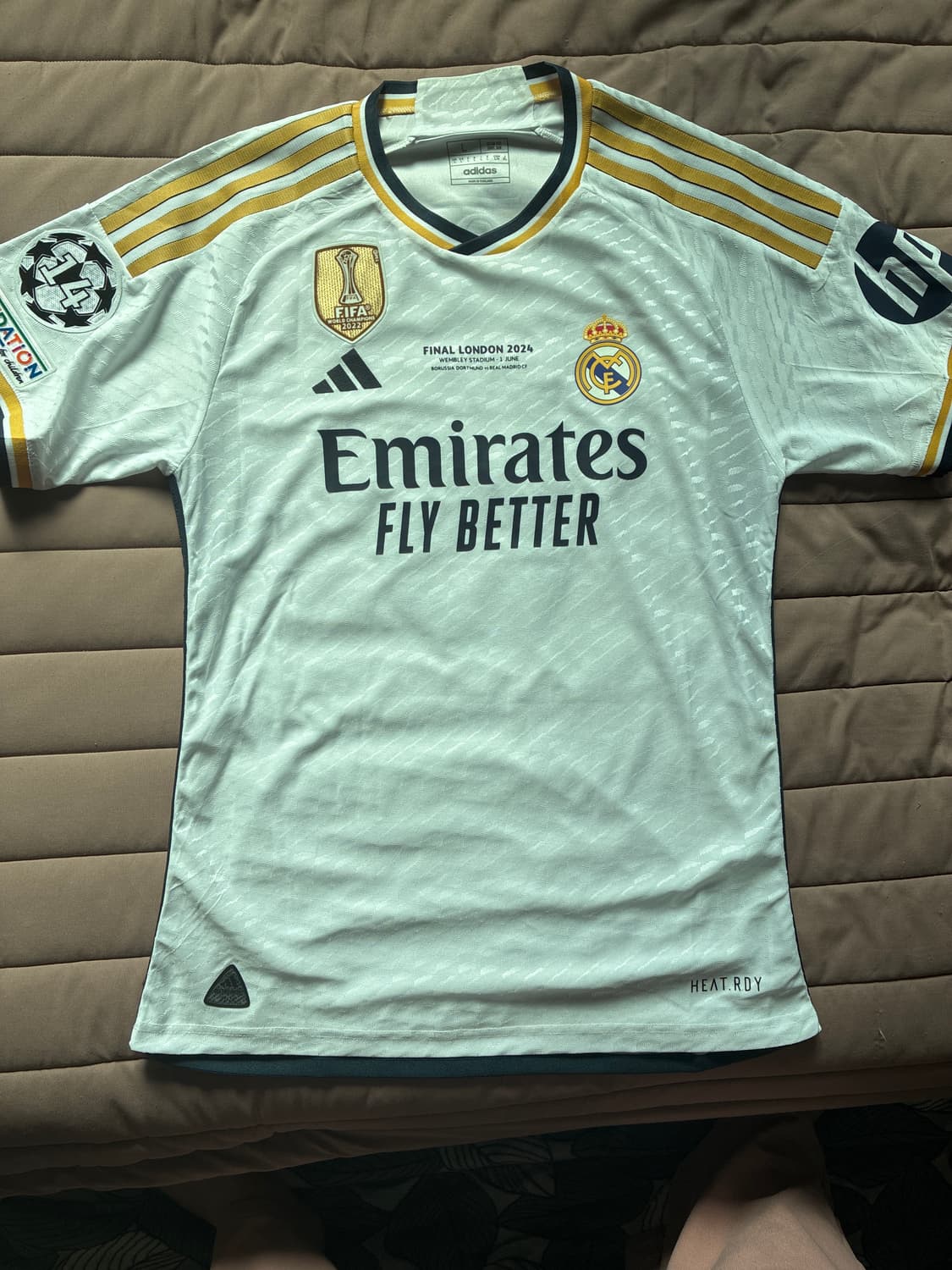 23/24 레알 마드리드 크로스 유니품 상품이미지1