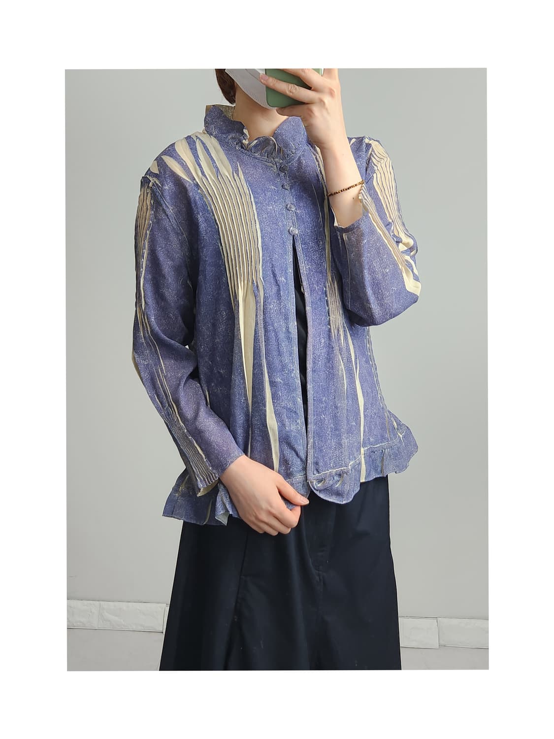 플리츠 트임 블라우스 상품이미지1