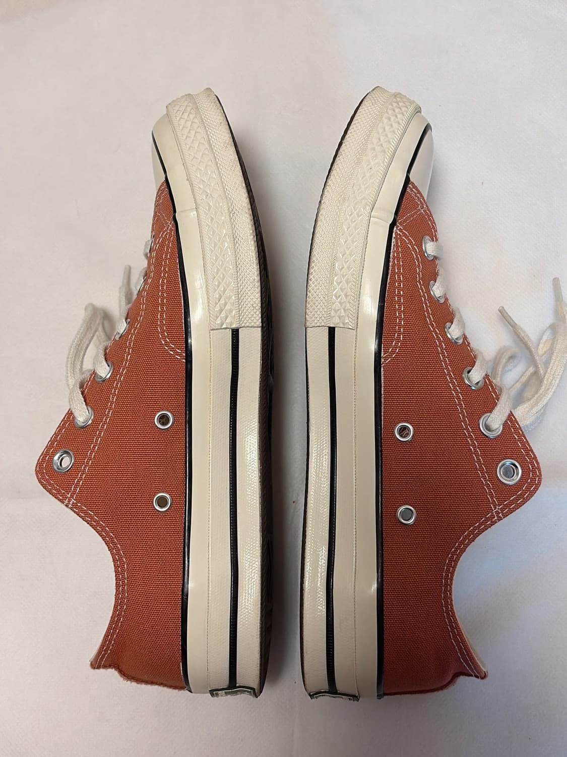 컨버스 척 70 로우 더스티 피치 255-260 사이즈 판매합니다. 상품이미지3