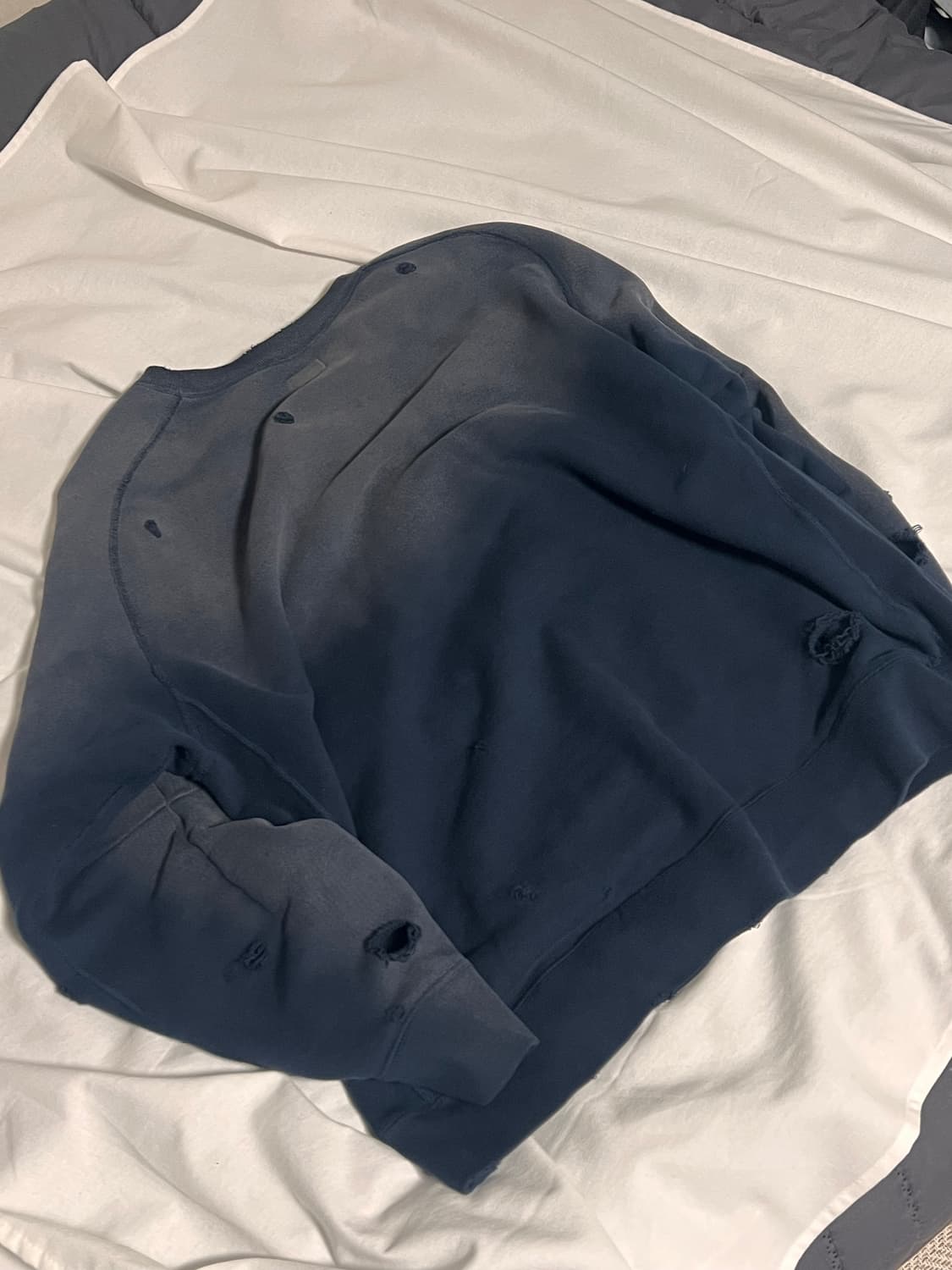 니들스 디컨스트럭티드 스웻셔츠 네이비 상품이미지2