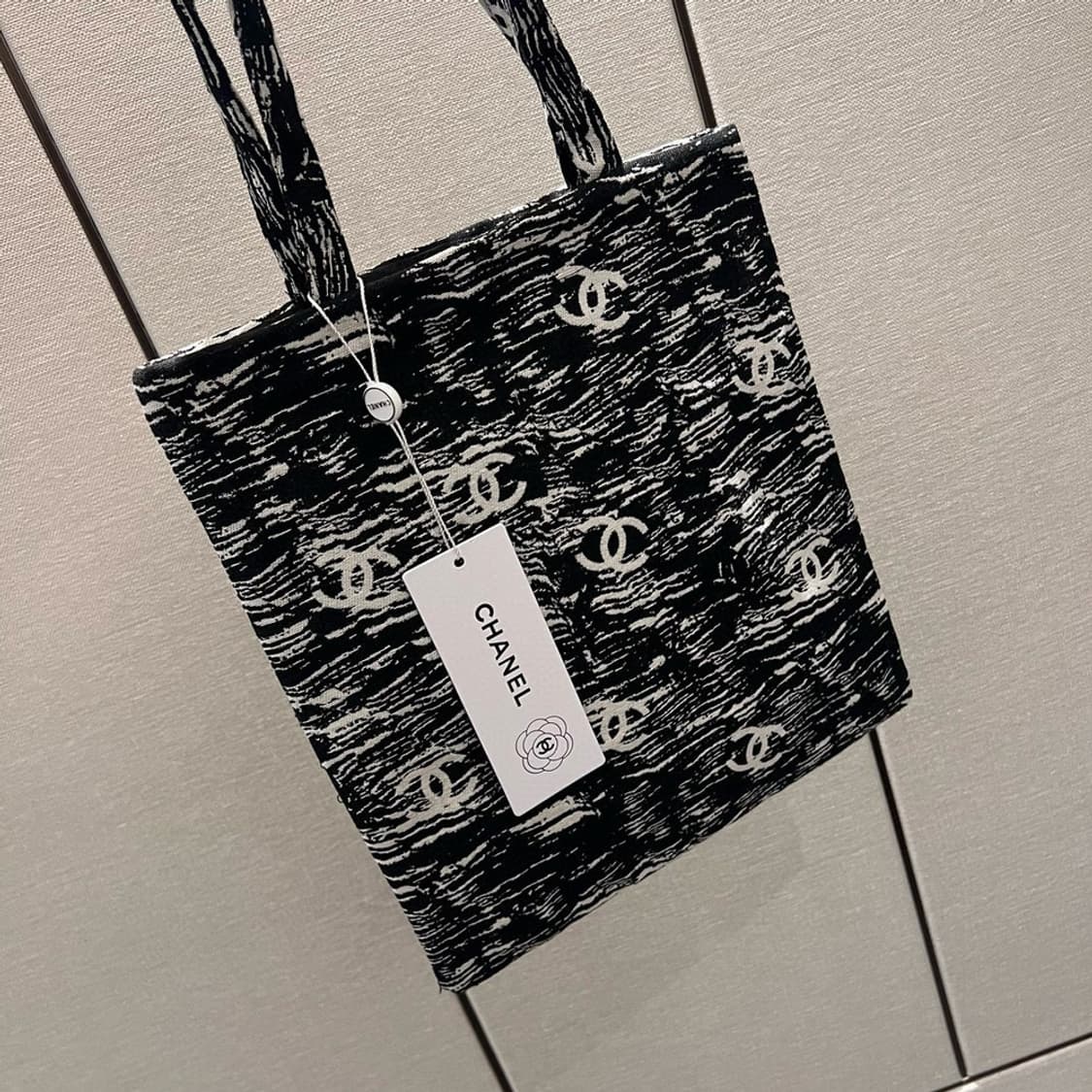 샤넬 뷰티 노벨티 자가드 토트백 에코백 상품이미지1